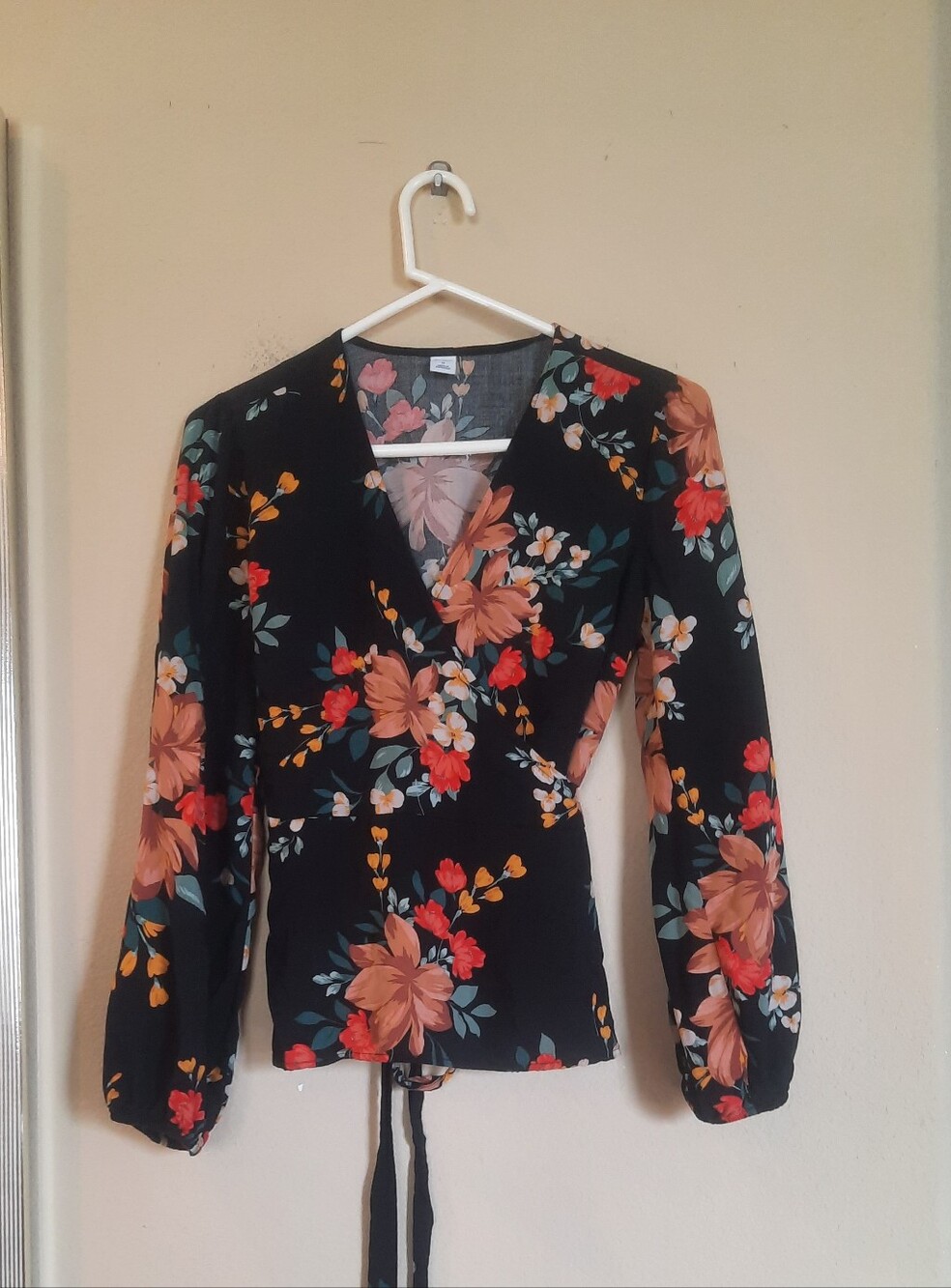 Old Navy Black Floral Wrap Top with Peach and Red Flowers